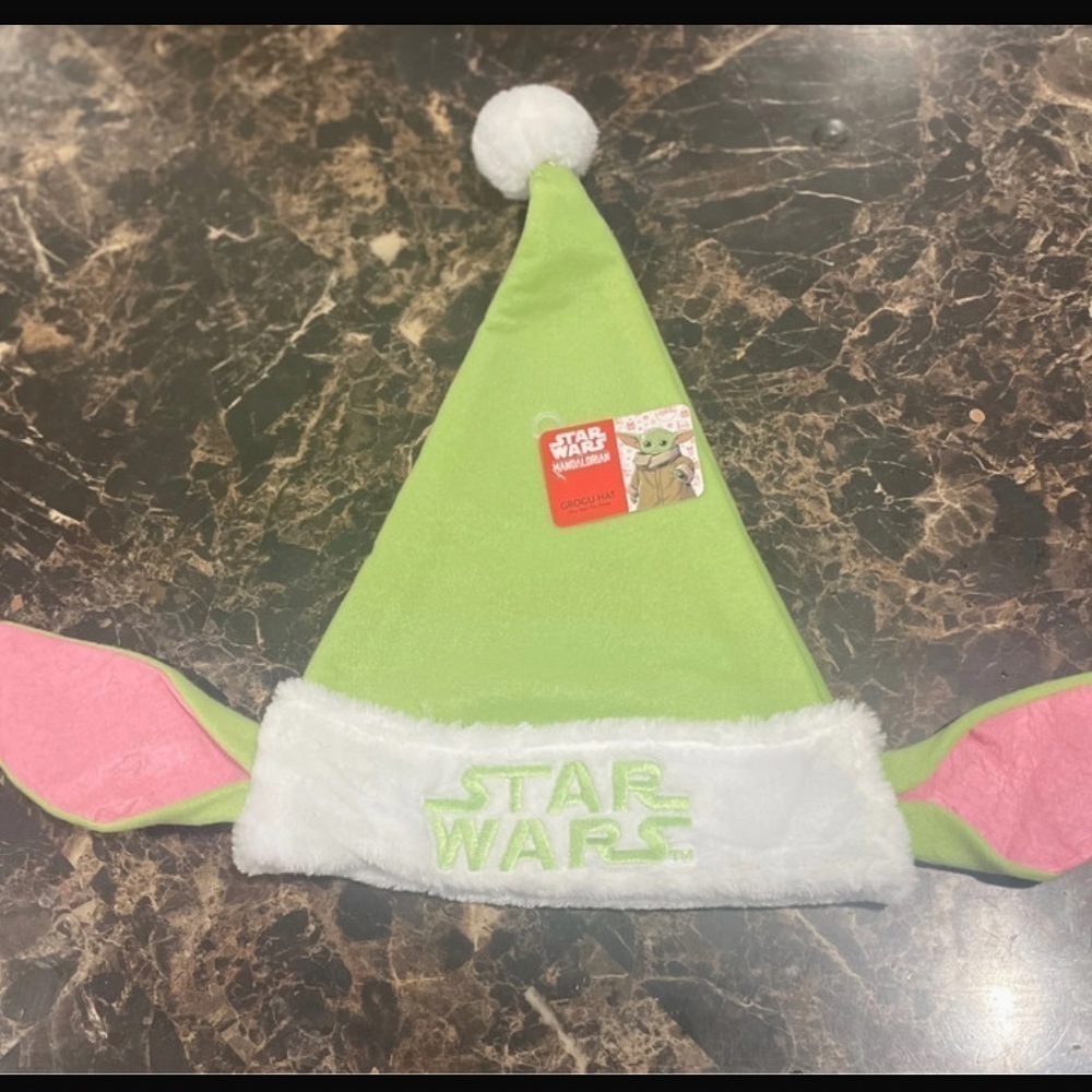 Baby Yoda Santa hat
